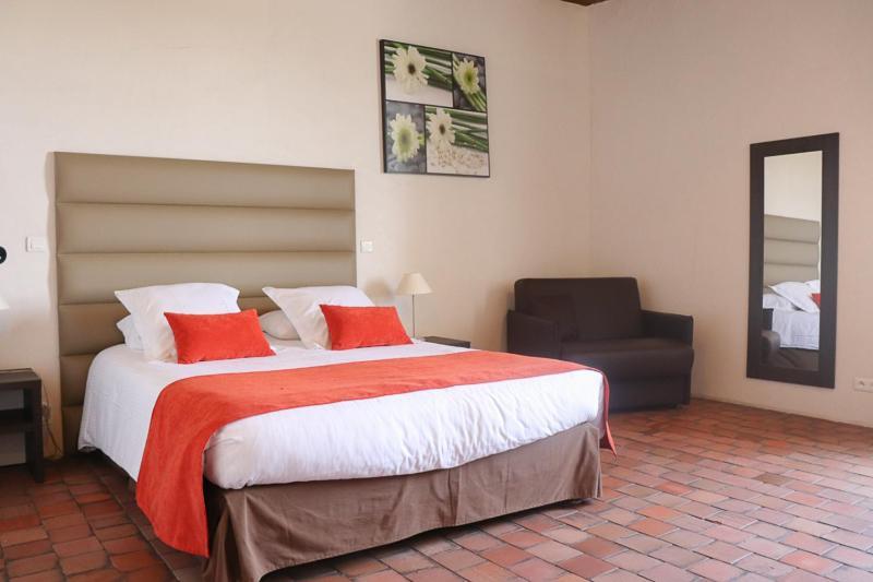 Domaine Du Normandoux, The Originals Relais Hotell Tercé Exteriör bild