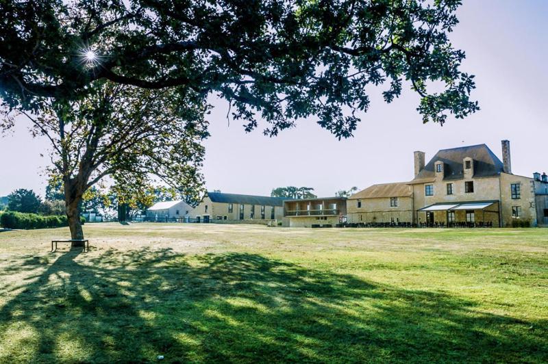 Domaine Du Normandoux, The Originals Relais Hotell Tercé Exteriör bild