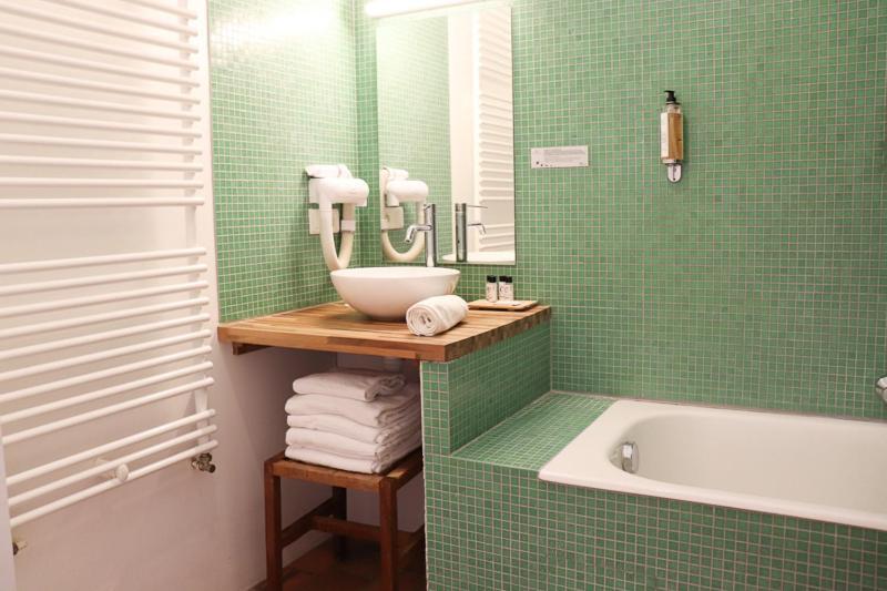 Domaine Du Normandoux, The Originals Relais Hotell Tercé Exteriör bild